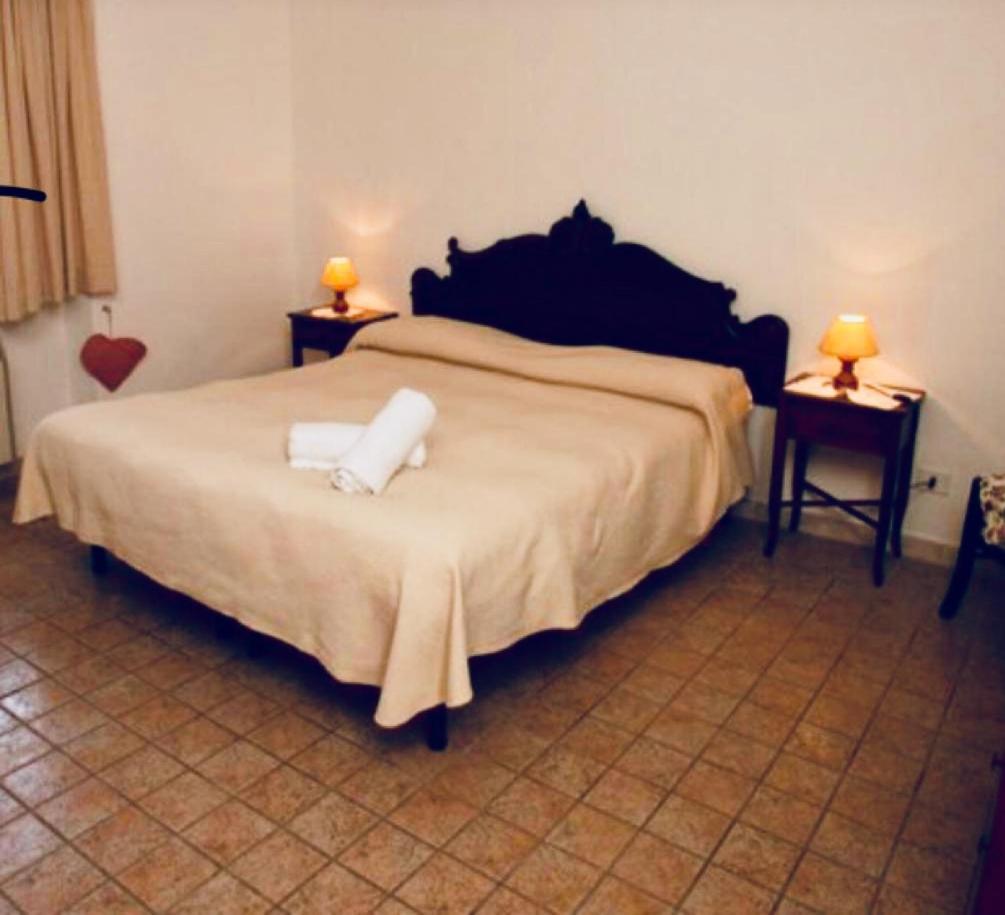 Agriturismo Nuova Fattoria Bed and Breakfast Borgo Sabotino Eksteriør billede
