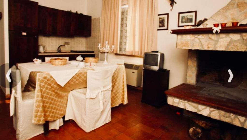 Agriturismo Nuova Fattoria Bed and Breakfast Borgo Sabotino Eksteriør billede